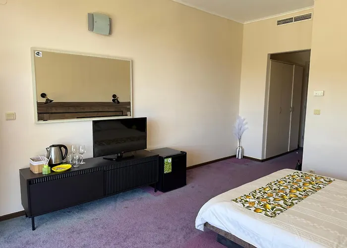 Апартамент Golden Lemon *