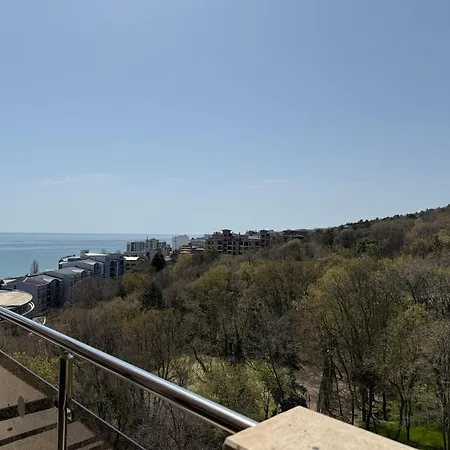 Golden Lemon Apartment Varna